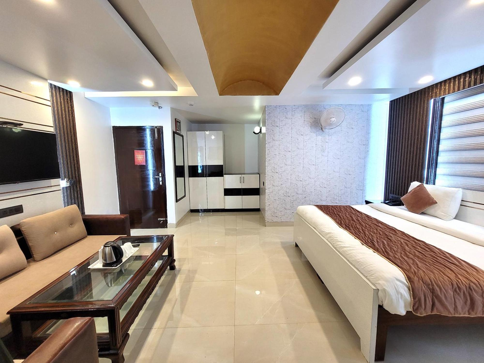Hotel The Daanish Residency - Karol Bagh New Delhi Exterior foto
