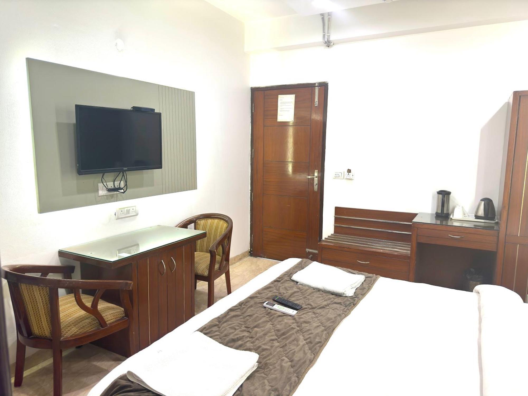Hotel The Daanish Residency - Karol Bagh New Delhi Exterior foto